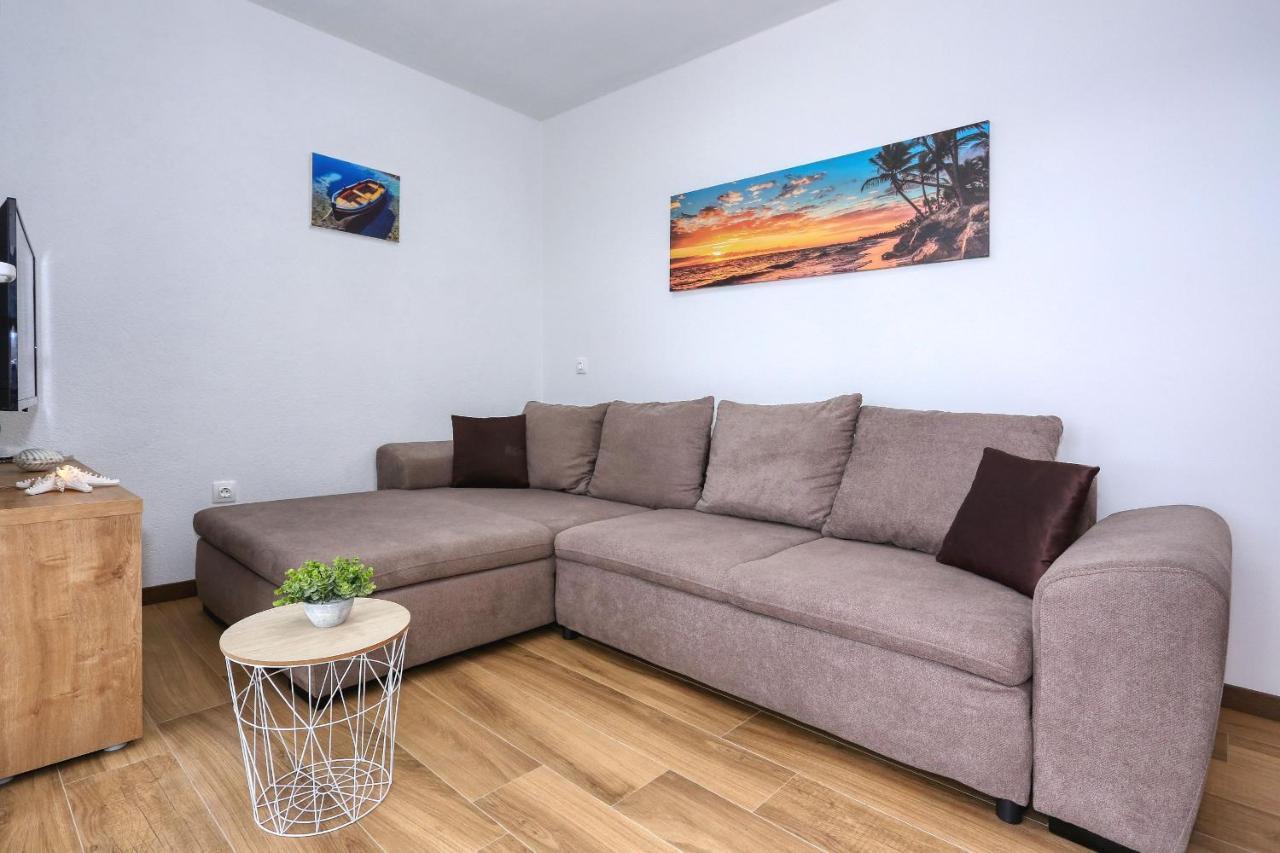 Apartments Poljak Ртина Екстериор снимка