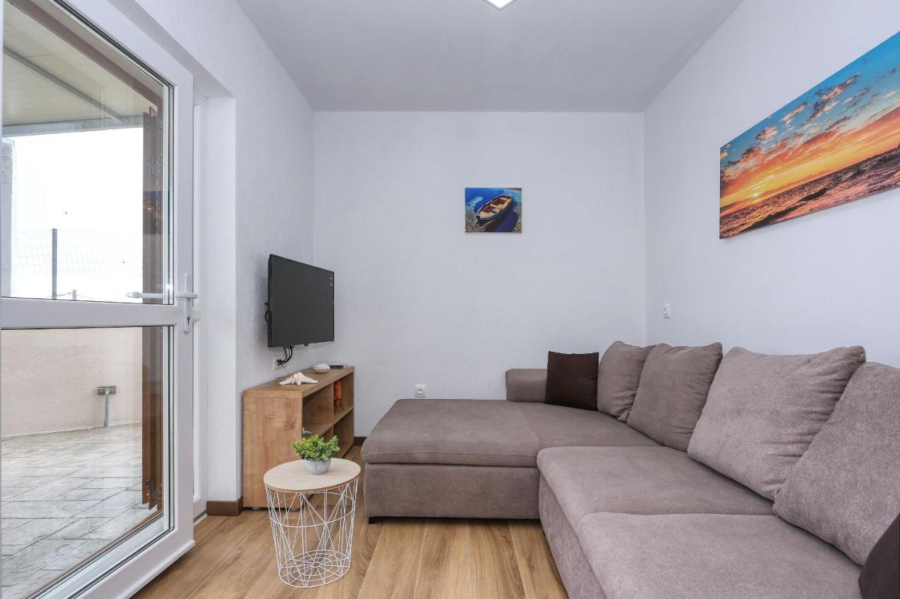 Apartments Poljak Ртина Екстериор снимка