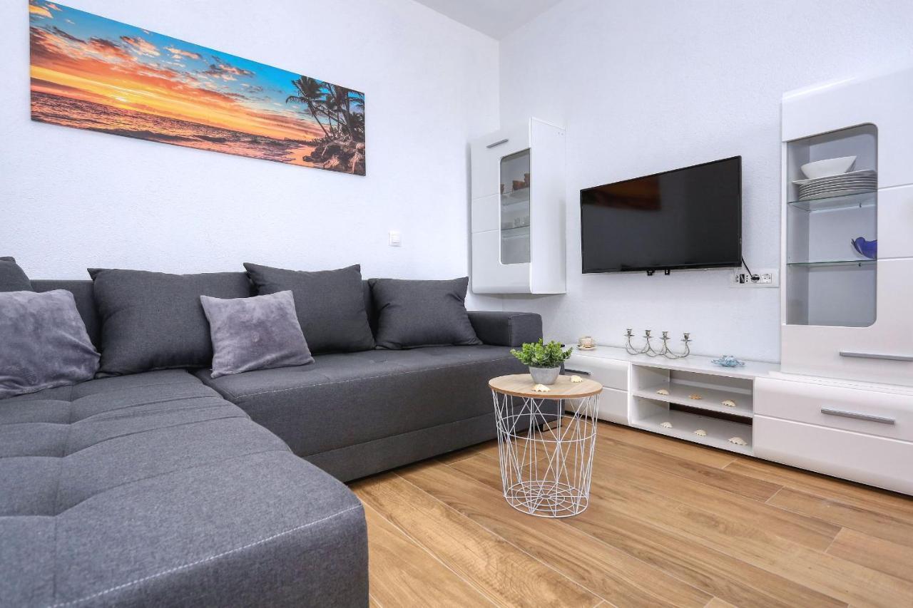Apartments Poljak Ртина Екстериор снимка